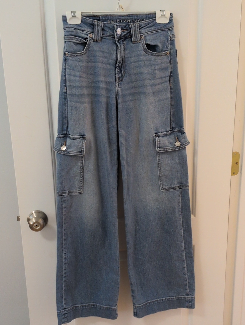 American Eagle Super High-Rise Baggy Wide Leg Jeans